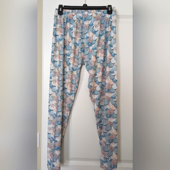 Xhilaration Pants - Mermaid Seashell Leggings (XL)